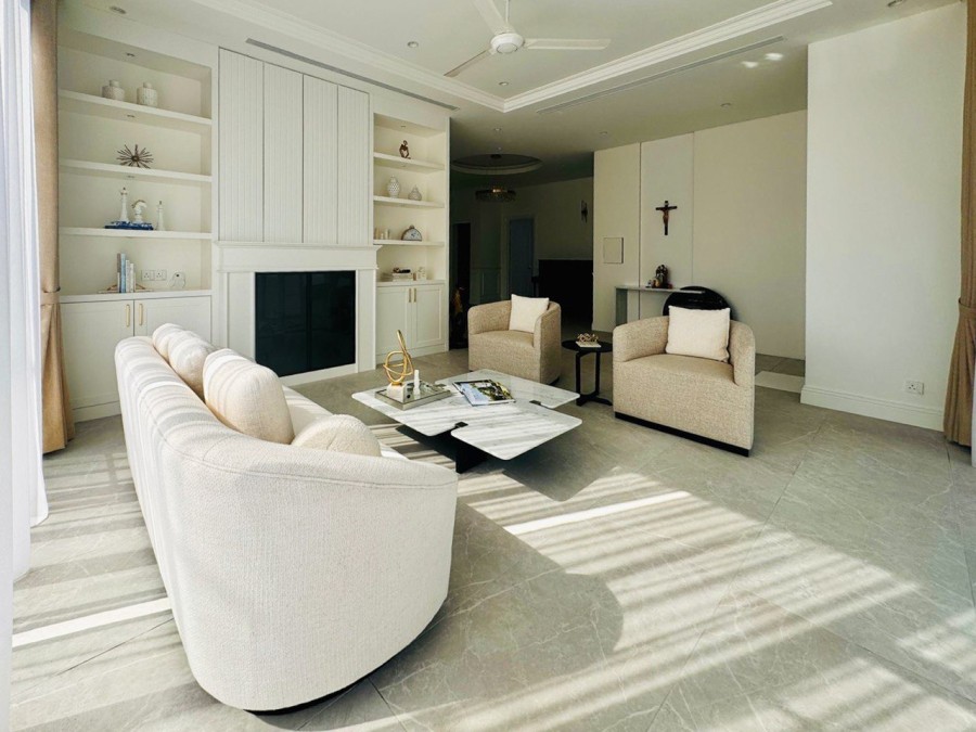CHA LOUNGE CHAIR