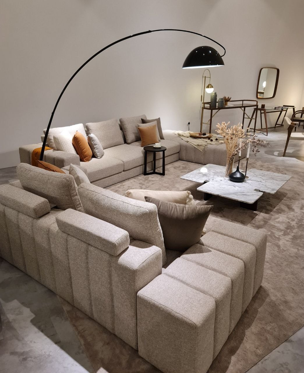 Modular Sofa For Modern And Elegant Family Rooms
