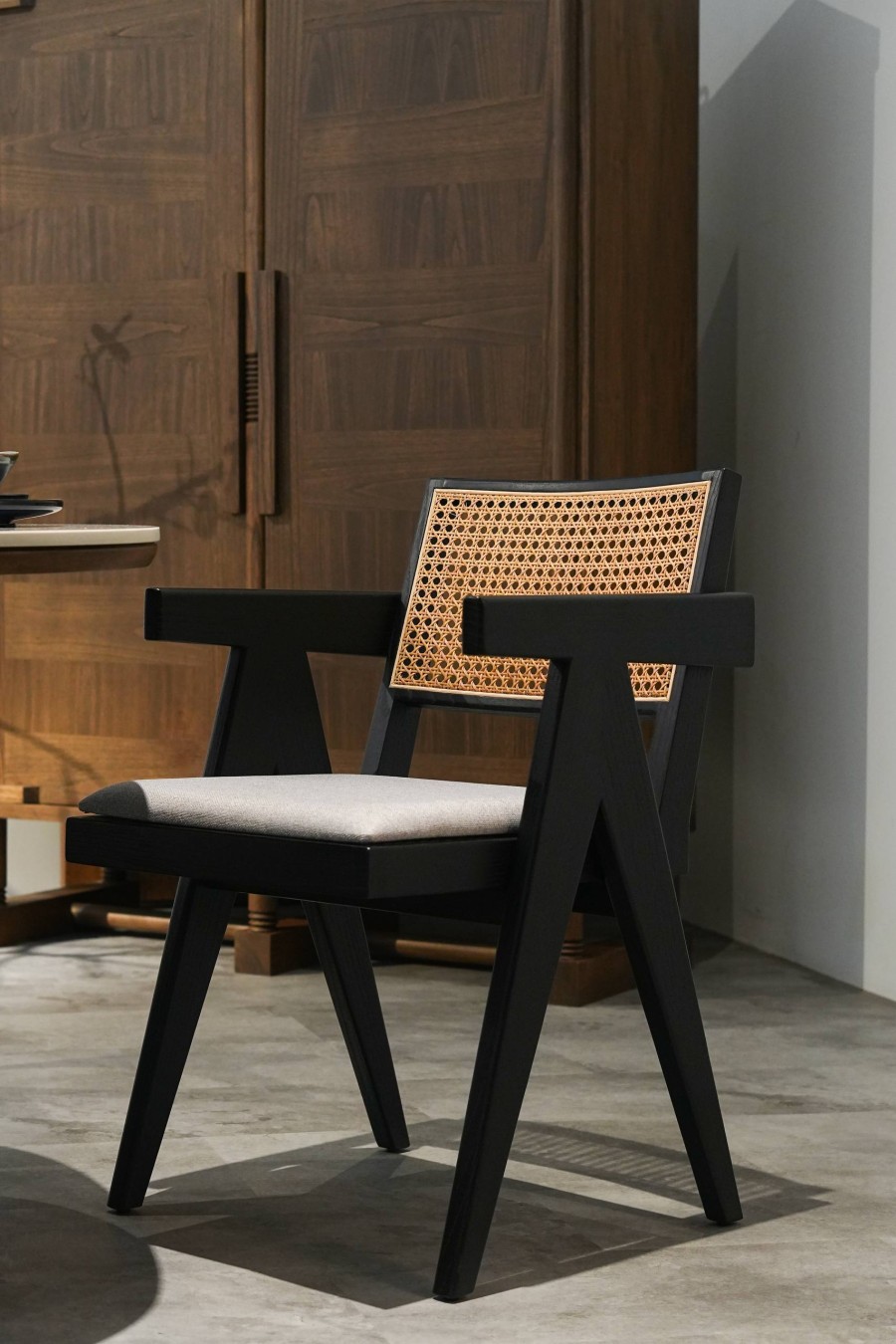 FOREST ARM DINING CHAIR WITH CUSHION SEAT