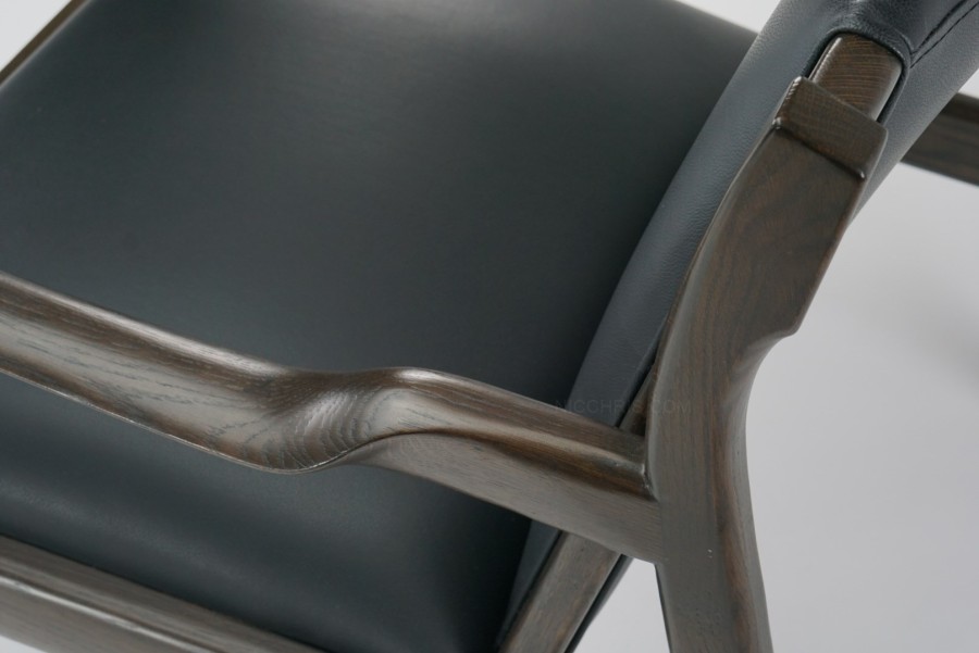 VIN LOUNGE CHAIR